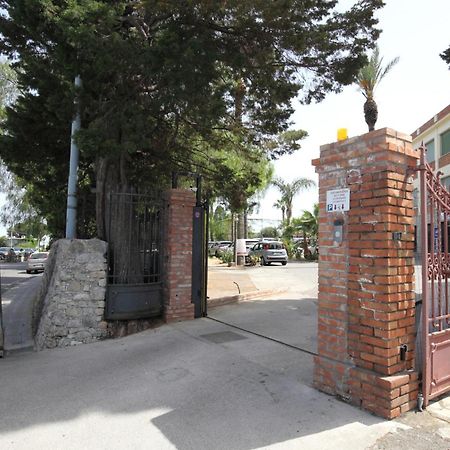 Lady Hill Acomodação com café da manhã Taormina Exterior foto
