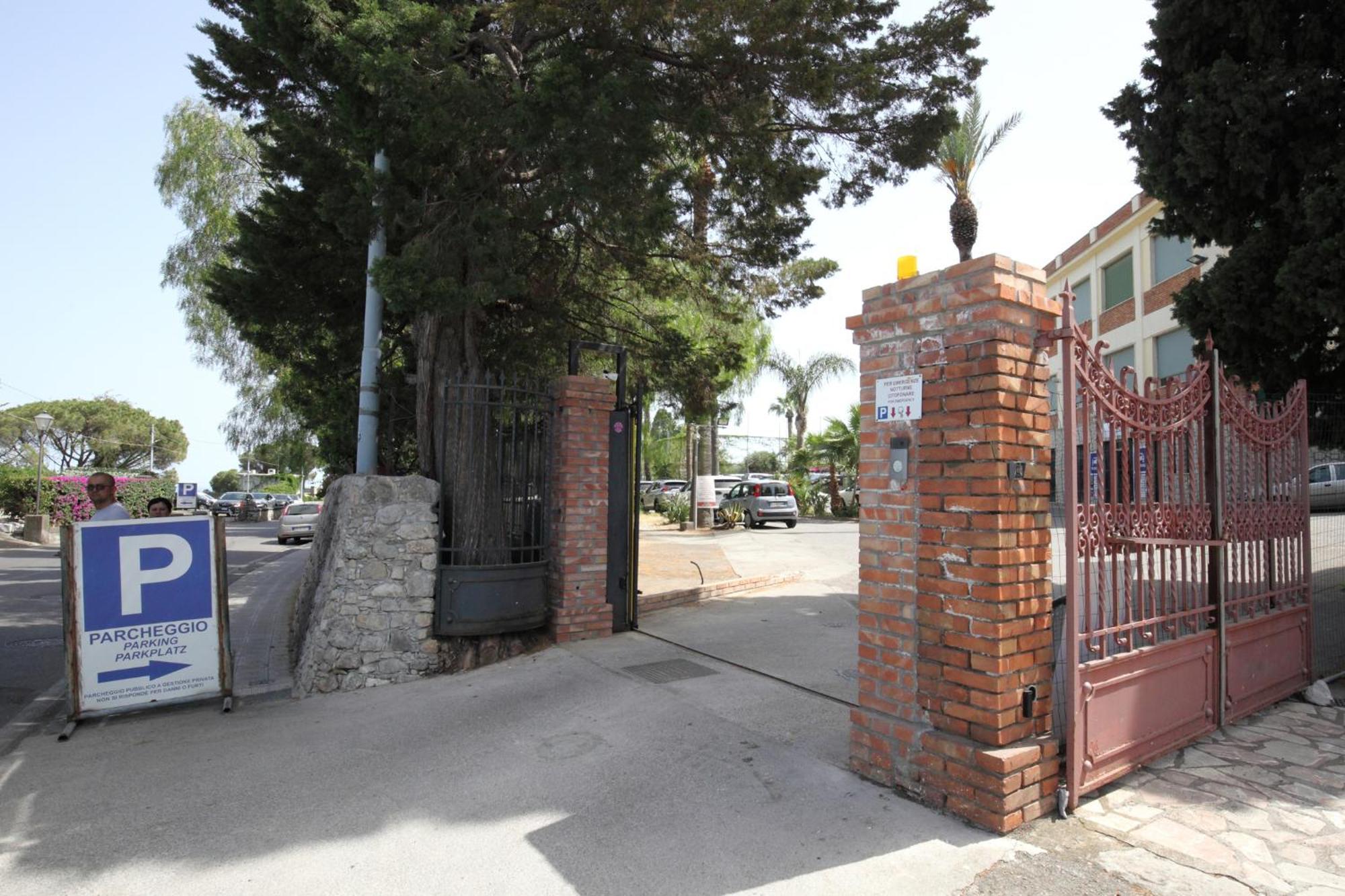 Lady Hill Acomodação com café da manhã Taormina Exterior foto
