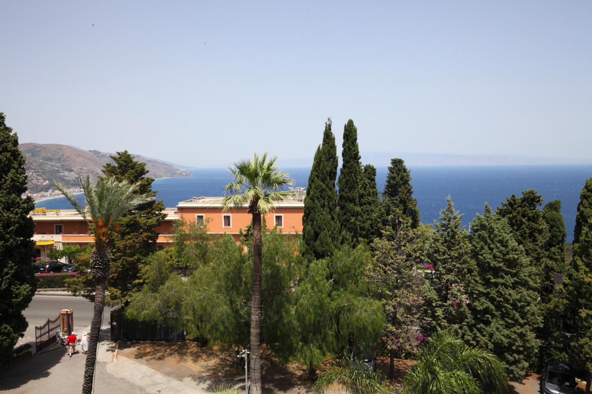 Lady Hill Acomodação com café da manhã Taormina Exterior foto